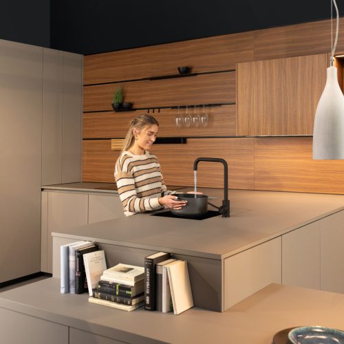 Trendkeuken 9 RT2024 D7400038 model met pan